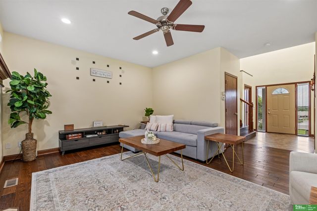 1208 N 181st Street, Elkhorn, NE 68022