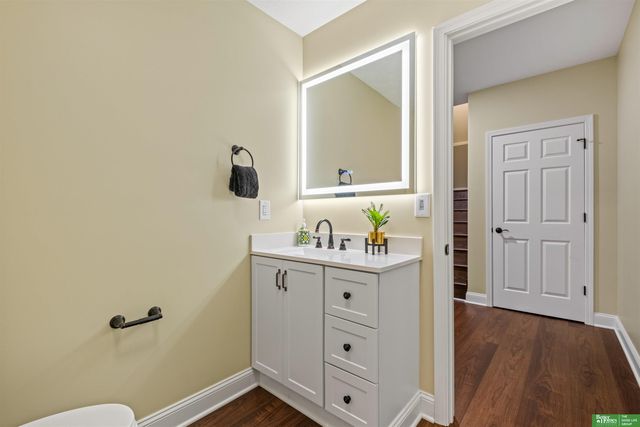 1208 N 181st Street, Elkhorn, NE 68022