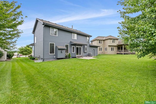 1208 N 181st Street, Elkhorn, NE 68022