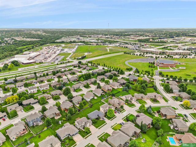 1208 N 181st Street, Elkhorn, NE 68022