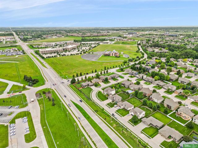 1208 N 181st Street, Elkhorn, NE 68022