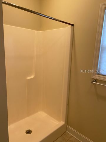 10 Sheppard Rd W, Beaufort, SC 29907