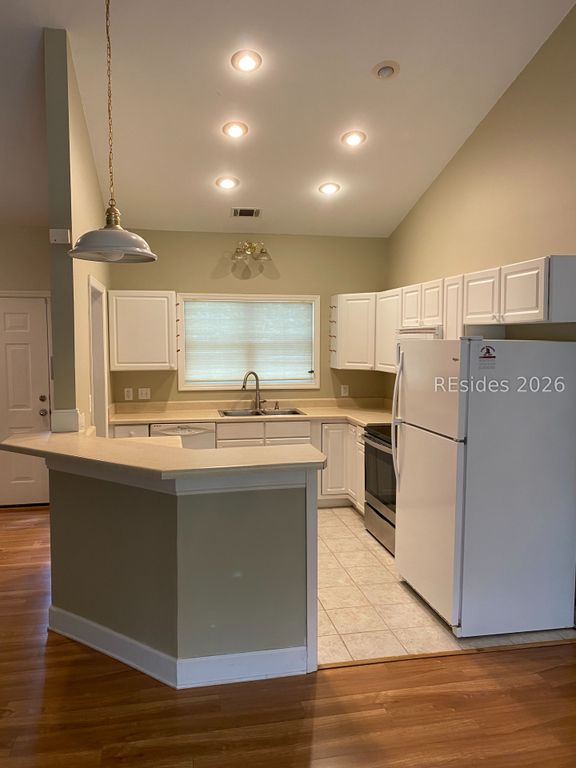 10 Sheppard Rd W, Beaufort, SC 29907