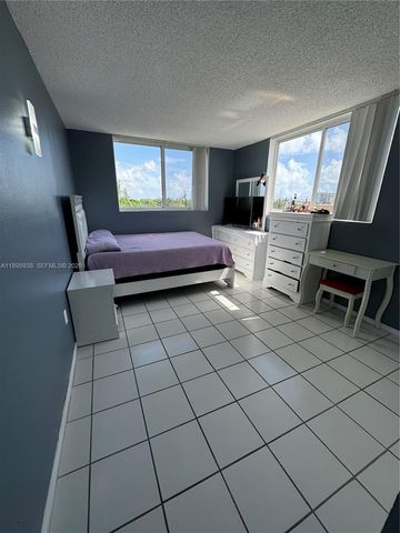 1251 NE 108th Street 602, Miami, FL 33161