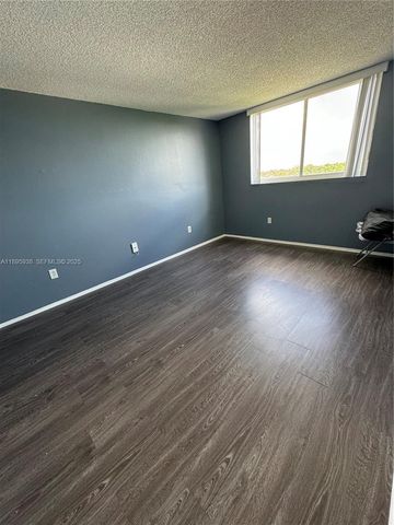 1251 NE 108th Street 602, Miami, FL 33161