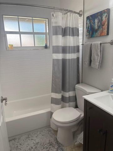 5586 3rd Road, Lake Worth, FL 33467
