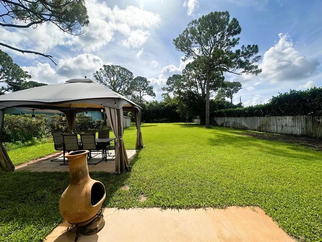 5586 3rd Road, Lake Worth, FL 33467