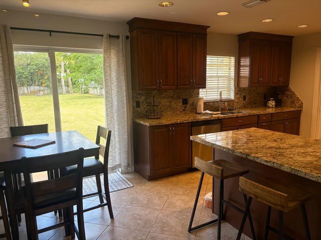 5586 3rd Road, Lake Worth, FL 33467