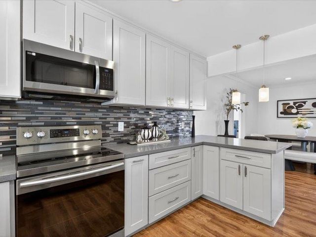 1423 SW Santa Fe Drive, San Jose, CA 95118