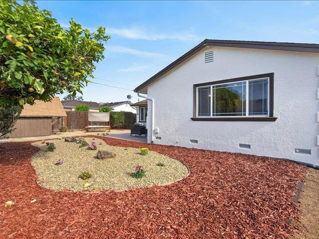 1423 SW Santa Fe Drive, San Jose, CA 95118