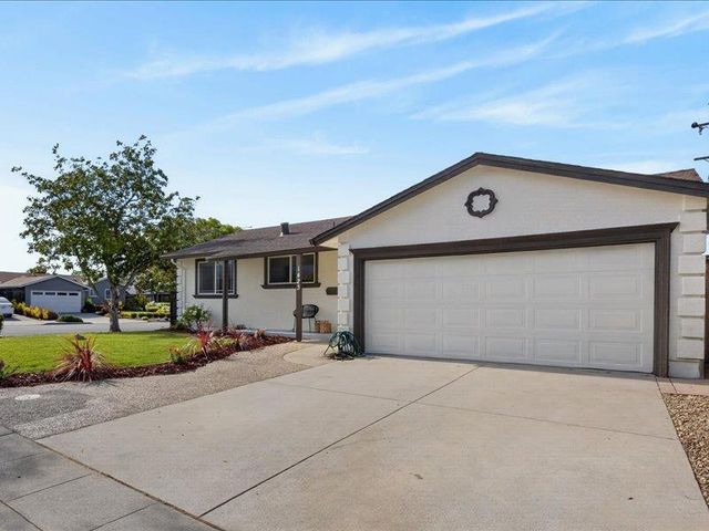 1423 SW Santa Fe Drive, San Jose, CA 95118