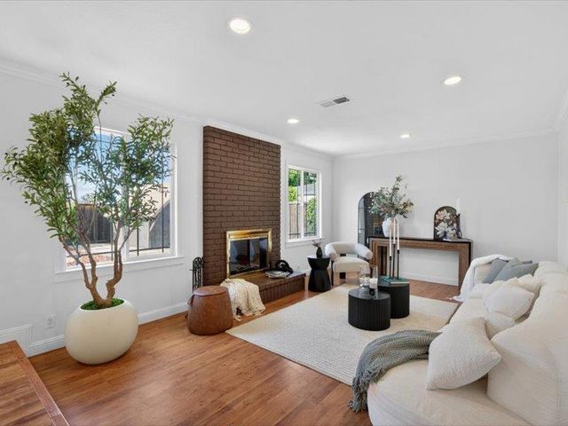 1423 SW Santa Fe Drive, San Jose, CA 95118