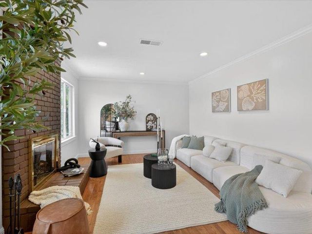 1423 SW Santa Fe Drive, San Jose, CA 95118