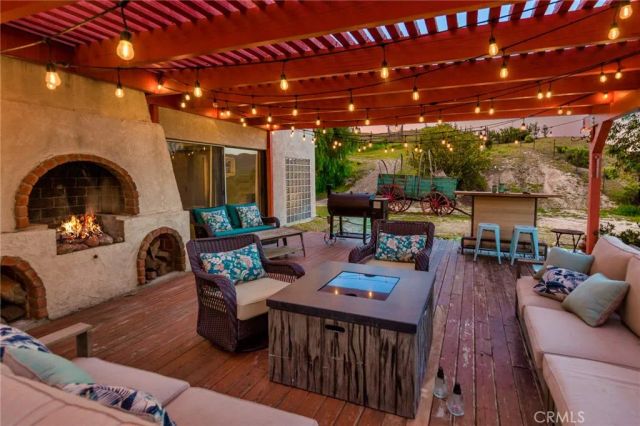 16950 Solana Lane, Canyon Country, CA 91351