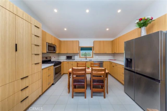 16950 Solana Lane, Canyon Country, CA 91351