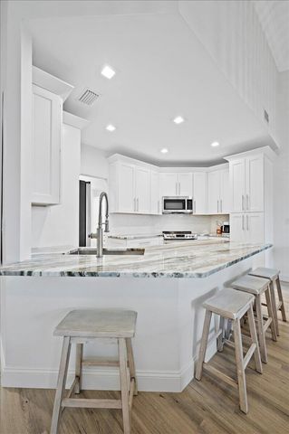 402 Sea Oats Drive F, Juno Beach, FL 33408