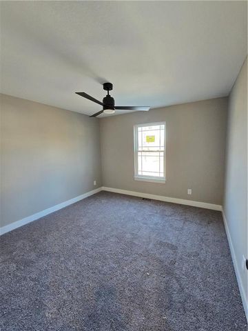 513 W Smith Street, Spring Hill, KS 66083