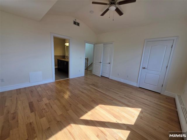 527 Roff Avenue B, Palisades Park, NJ 07650