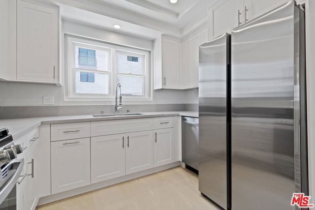 117 N Kings Road, Los Angeles, CA 90048