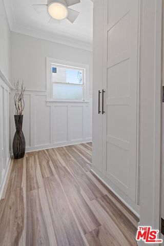 117 N Kings Road, Los Angeles, CA 90048