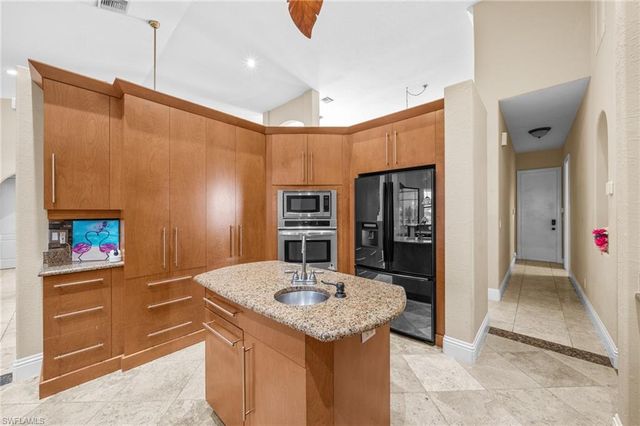 4007 Surfside BLVD, Cape Coral, FL 33914