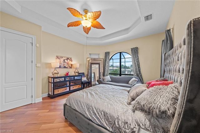 4007 Surfside BLVD, Cape Coral, FL 33914