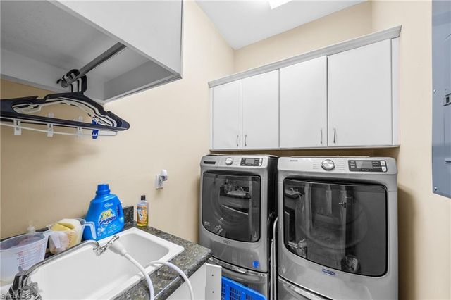 4007 Surfside BLVD, Cape Coral, FL 33914
