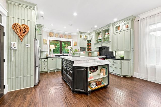 5627 Woodside Ave., Myrtle Beach, SC 29577