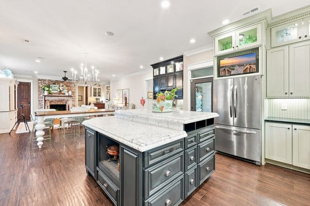 5627 Woodside Ave., Myrtle Beach, SC 29577