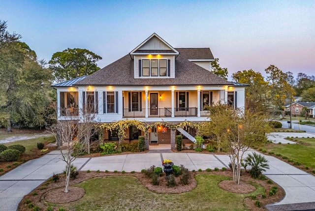 5627 Woodside Ave., Myrtle Beach, SC 29577