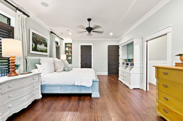5627 Woodside Ave., Myrtle Beach, SC 29577