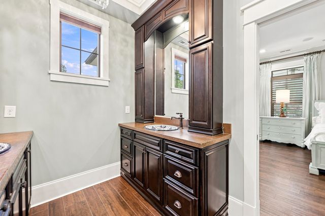 5627 Woodside Ave., Myrtle Beach, SC 29577