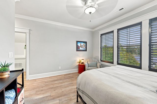 5627 Woodside Ave., Myrtle Beach, SC 29577