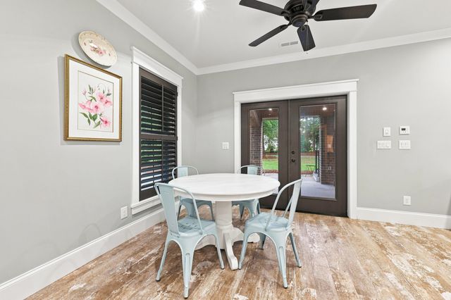 5627 Woodside Ave., Myrtle Beach, SC 29577