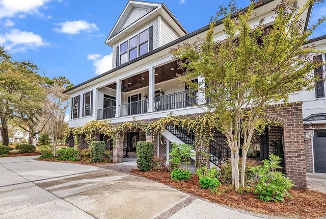 5627 Woodside Ave., Myrtle Beach, SC 29577