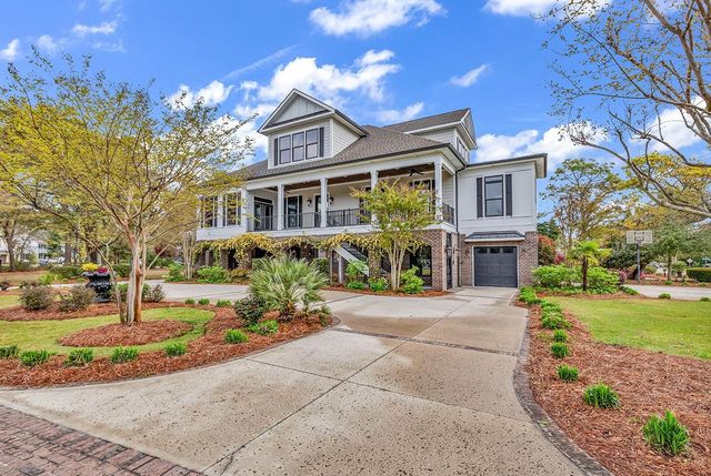 5627 Woodside Ave., Myrtle Beach, SC 29577