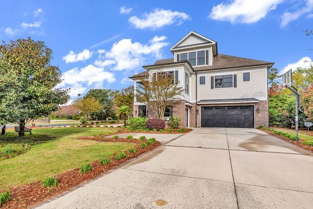 5627 Woodside Ave., Myrtle Beach, SC 29577