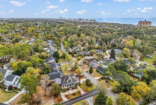 5627 Woodside Ave., Myrtle Beach, SC 29577