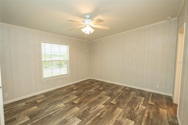 242 SKYLINE DRIVE, Lady Lake, FL 32159