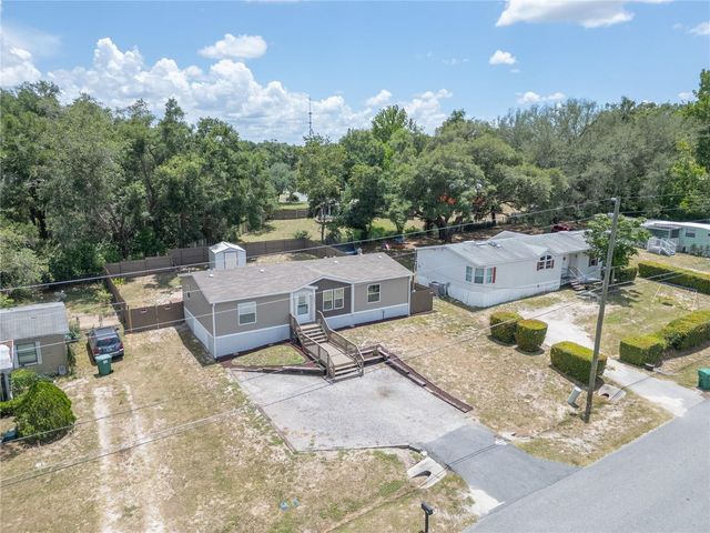 242 SKYLINE DRIVE, Lady Lake, FL 32159