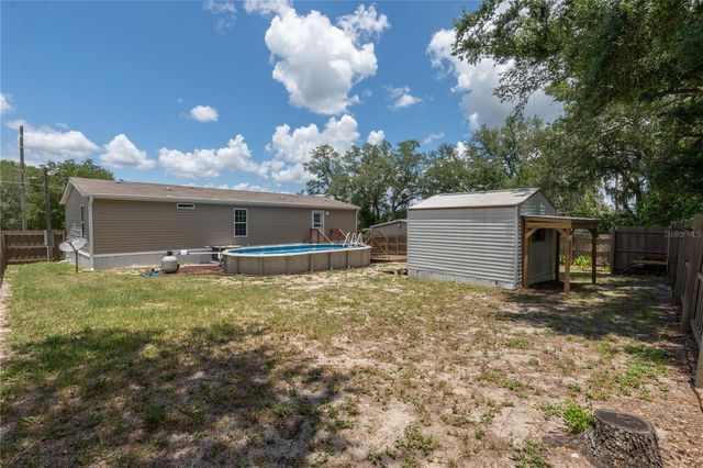 242 SKYLINE DRIVE, Lady Lake, FL 32159