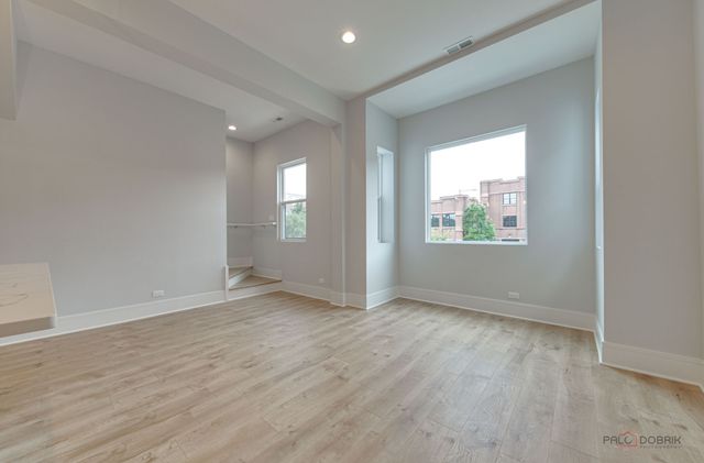 1746 N California Avenue 2, Chicago, IL 60647