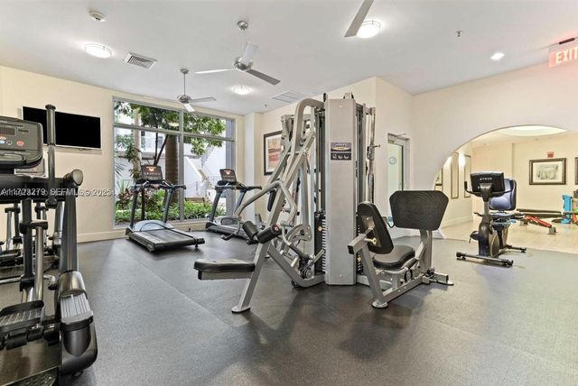 1830 Radius Drive 421, Hollywood, FL 33020