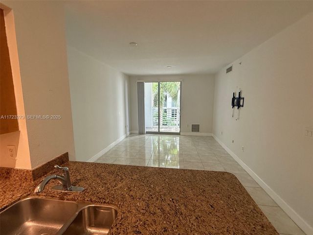 1830 Radius Drive 421, Hollywood, FL 33020
