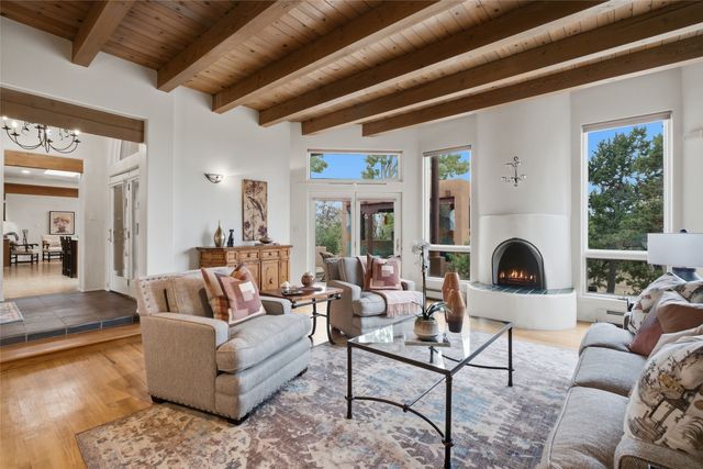 7204 Old Santa Fe Trail, Santa Fe, NM 87505