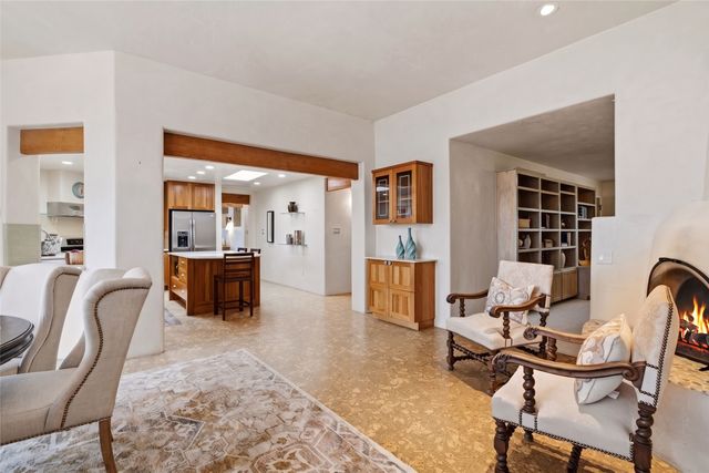 7204 Old Santa Fe Trail, Santa Fe, NM 87505
