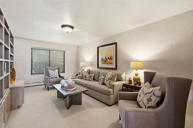 7204 Old Santa Fe Trail, Santa Fe, NM 87505