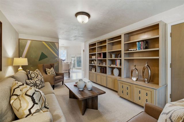 7204 Old Santa Fe Trail, Santa Fe, NM 87505