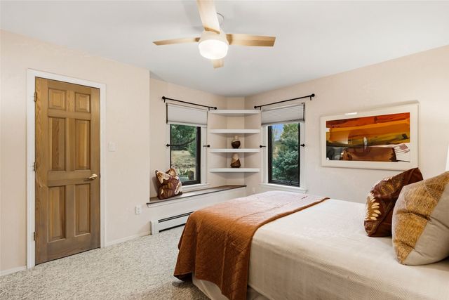 7204 Old Santa Fe Trail, Santa Fe, NM 87505