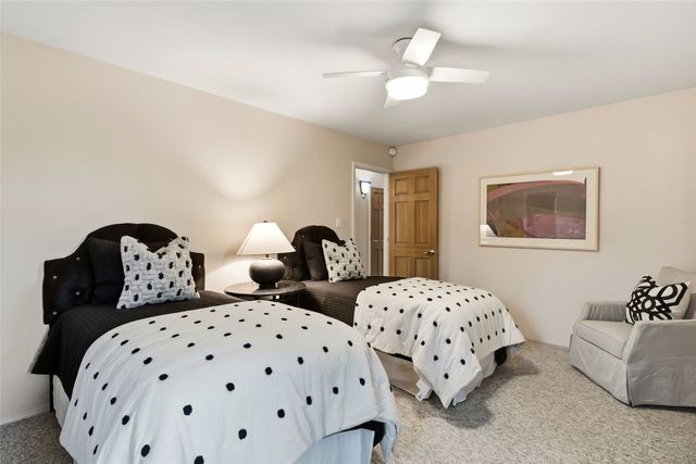 7204 Old Santa Fe Trail, Santa Fe, NM 87505